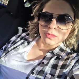 Meet your Posher, Erica